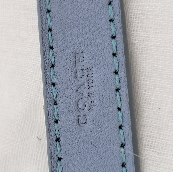 💥SALE💥 Coach Floral Applique Bracelet, leather EUC - Picture 6 of 9